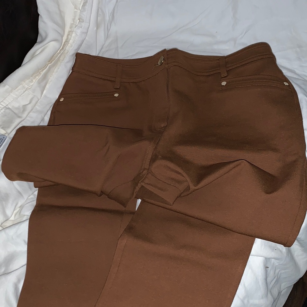 REDUCED-Chico’s So Slimming Ankle slacks. Chico’s Size 1 = Regular Size 8.
